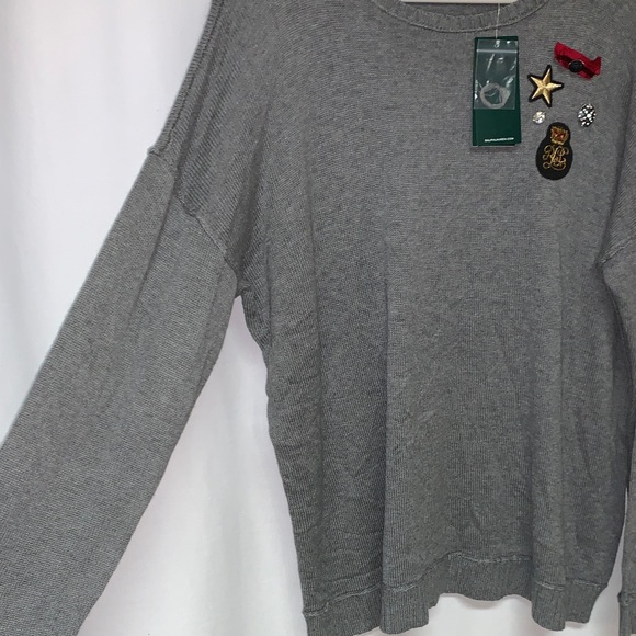 Ralph Lauren Gray Crewneck Sweater with Embellishments - Picture 3 of 9